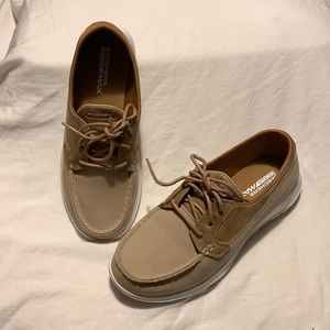 SKECHERS goga max. Size 9.5